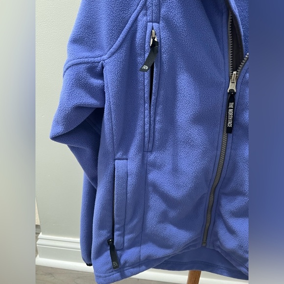 The North Face Periwinkle Fleece Zip Up Jacket Women’s sz Small - Picture 6 of 8